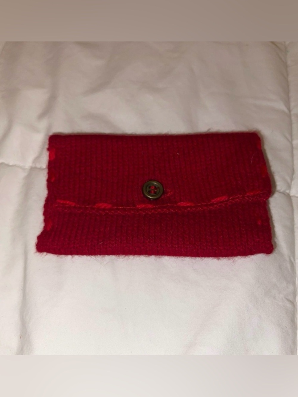 Red Knitted Bird/Dove Appliqué Pouch Wallet